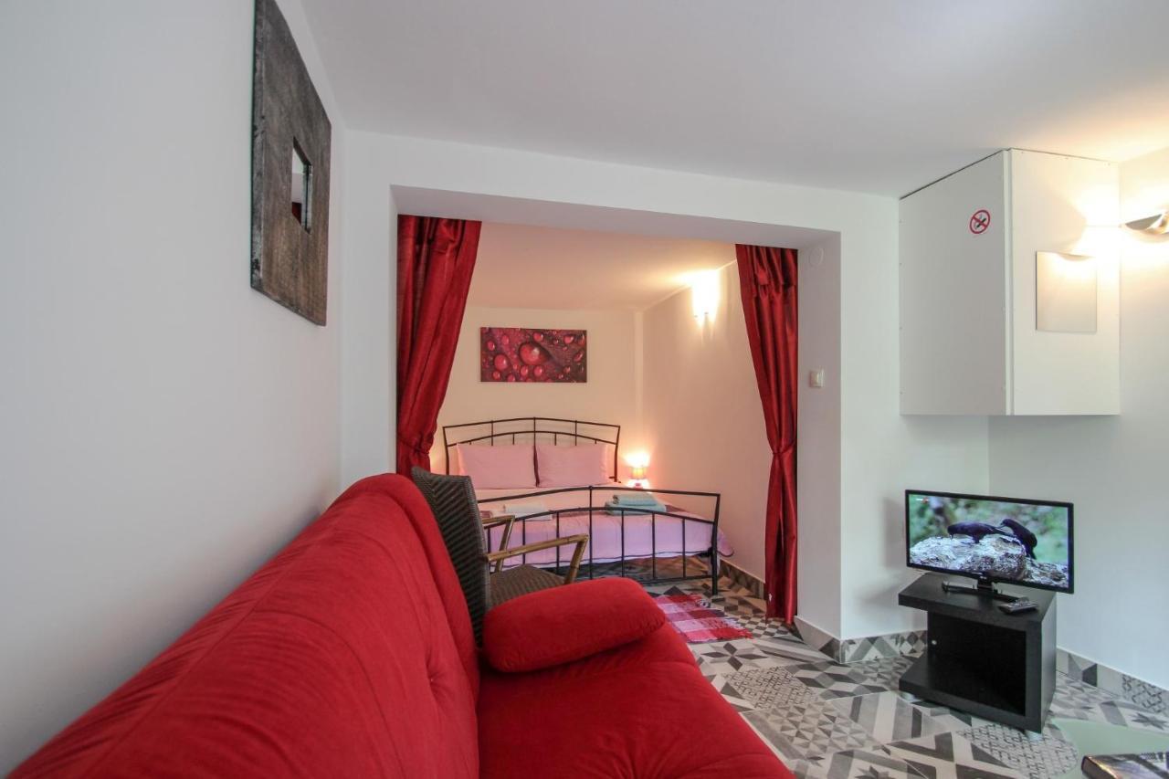 Carla Guest House Novigrad  Exterior photo